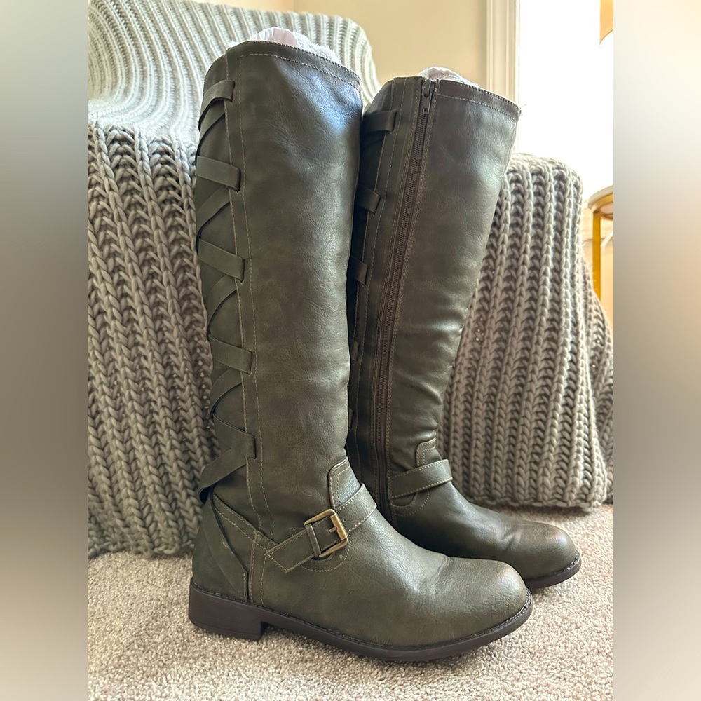 Olive green Knee-Hi boots